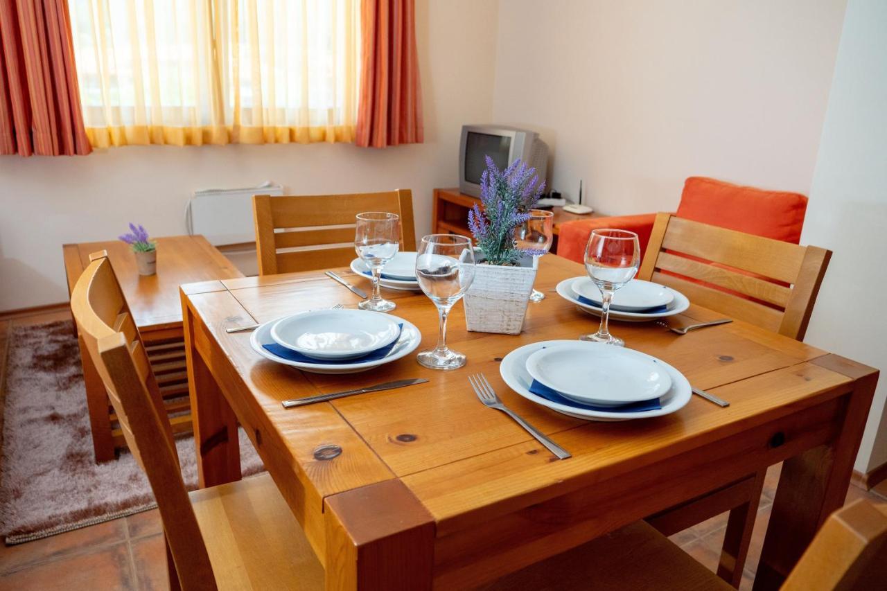 Two Bedroom Apartments In Murphys Lodge Bansko Exterior photo