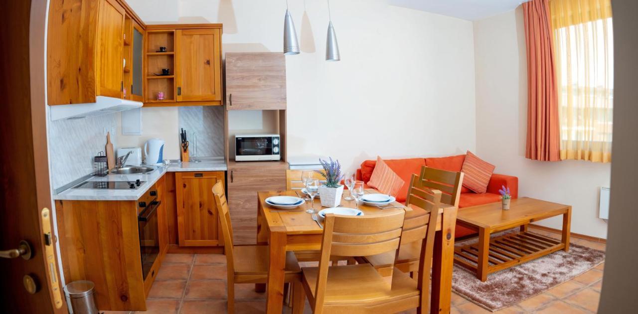 Two Bedroom Apartments In Murphys Lodge Bansko Exterior photo